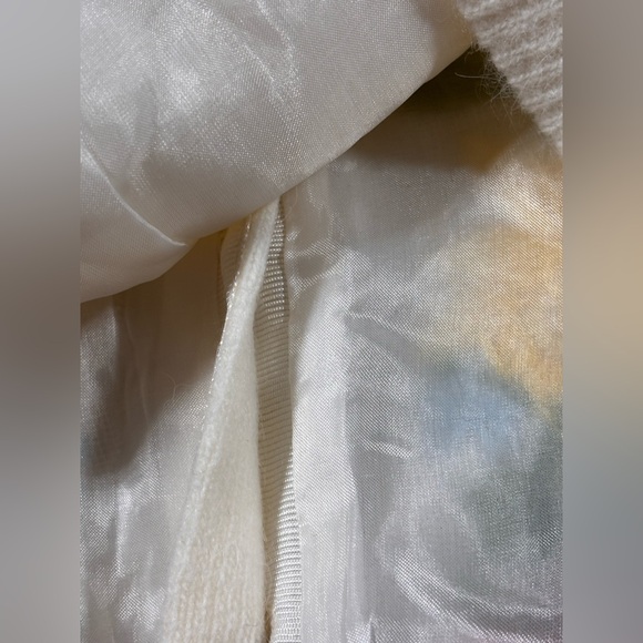 Cream Wool Embroidered 50’s style Cardigan New Oldstock Satin Lining Small? - Picture 12 of 12